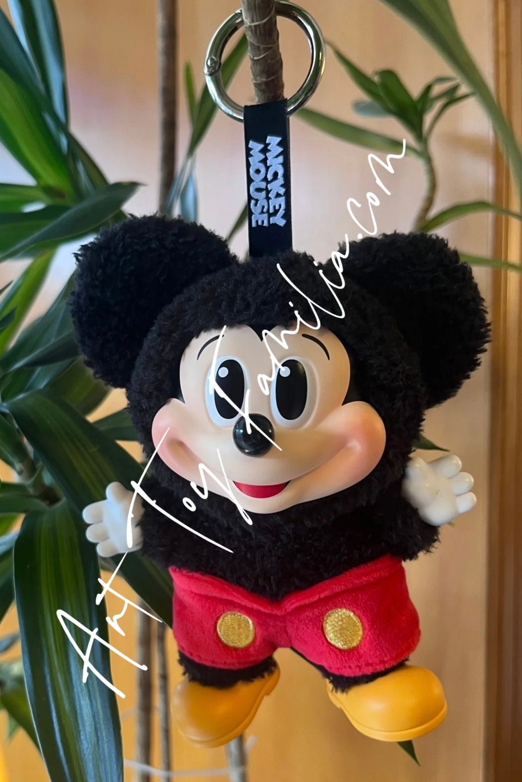 Mickey Family Cute Together KeyChain Series
