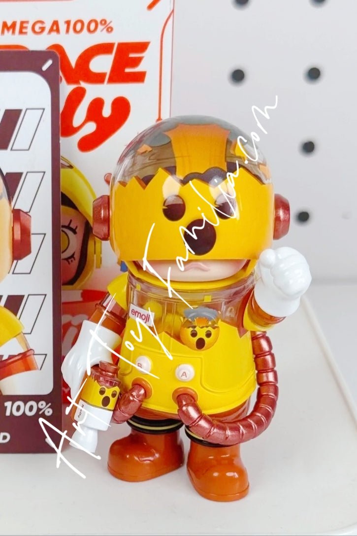 MEGA Space Molly 100% × emoji Series